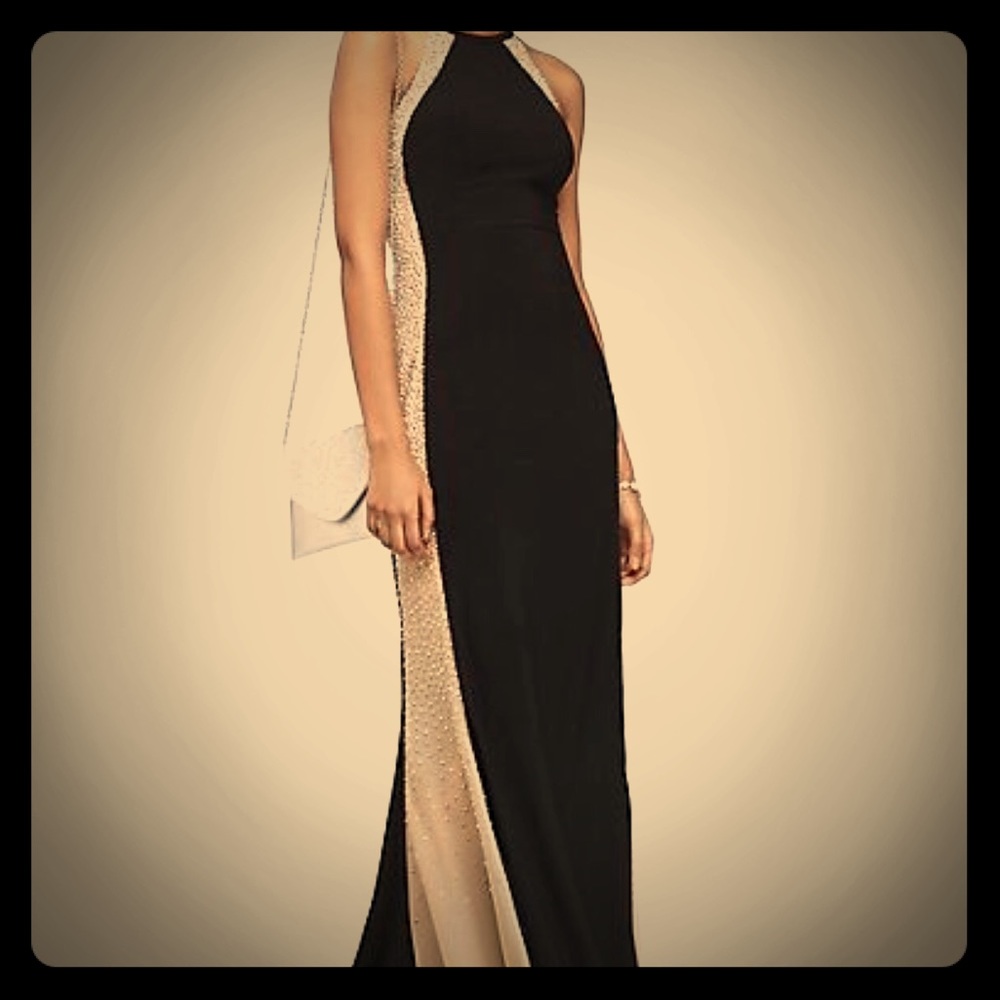 Black & nude beaded sheath evening gown ❤️